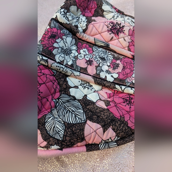 Vera Bradley Multi-Compartment Clasp Shoulder Bag Mocha East West Pattern - Picture 6 of 6